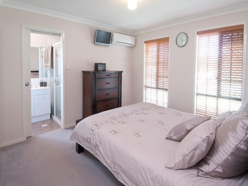 9 Talbingo Court, Collingwood Park QLD 4301