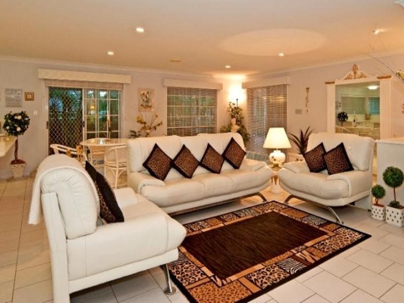 27 Paul Tully Avenue, Collingwood Park QLD 4301