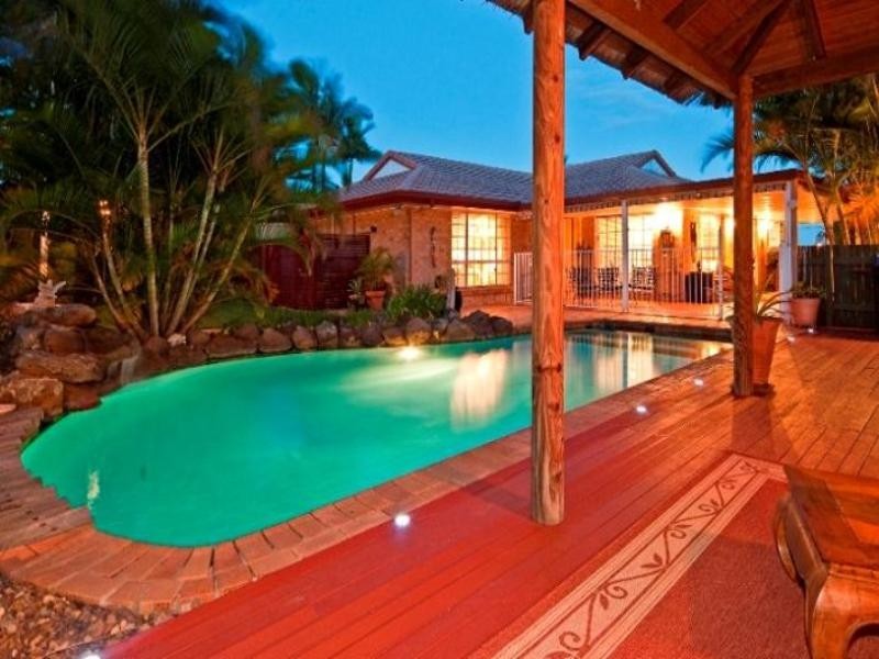 27 Paul Tully Avenue, Collingwood Park QLD 4301