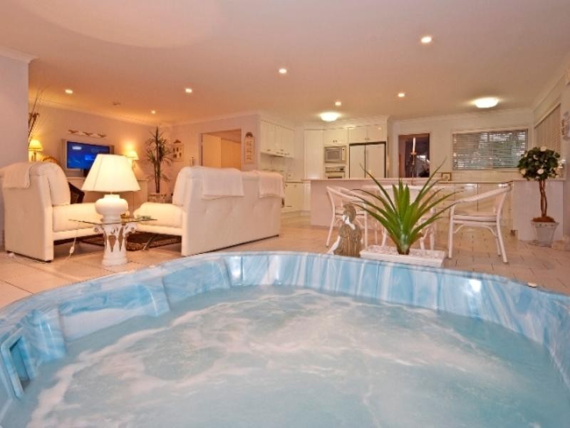 27 Paul Tully Avenue, Collingwood Park QLD 4301