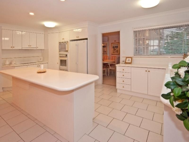 27 Paul Tully Avenue, Collingwood Park QLD 4301