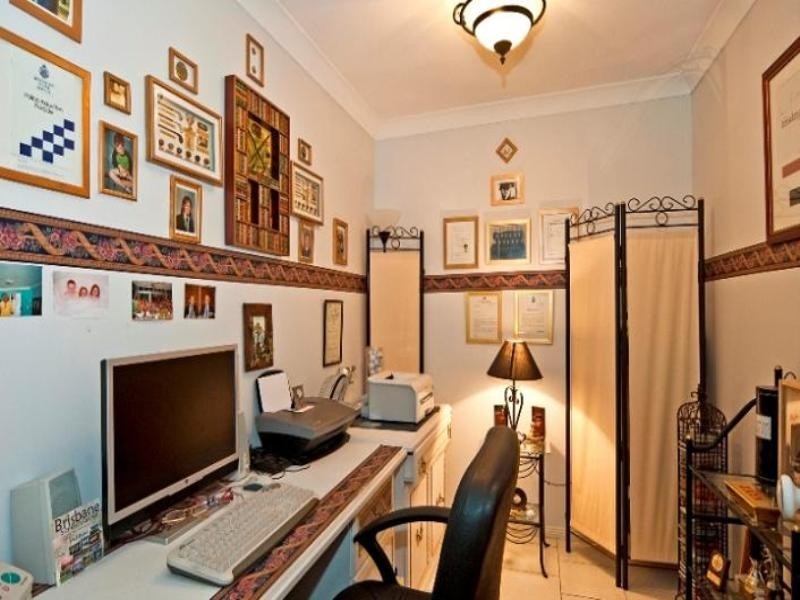 27 Paul Tully Avenue, Collingwood Park QLD 4301