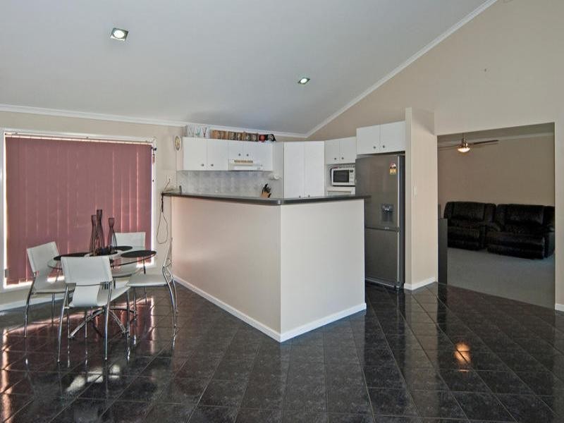 7 Karalla Court, Camira QLD 4300