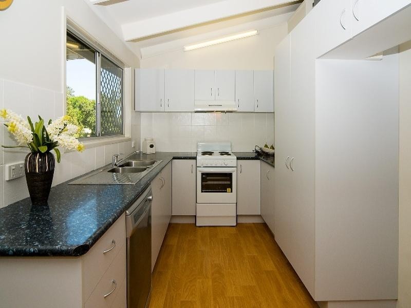 27a Glen Noble Avenue, Redbank Plains QLD 4301