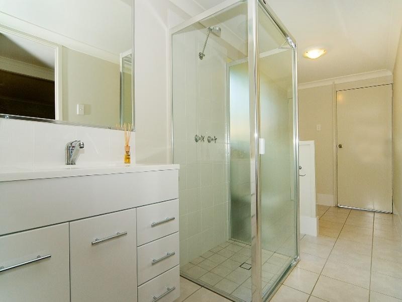 27a Glen Noble Avenue, Redbank Plains QLD 4301