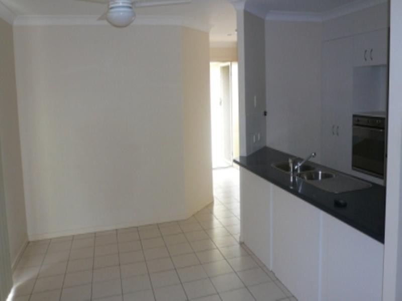 19 Collins, Collingwood Park QLD 4301