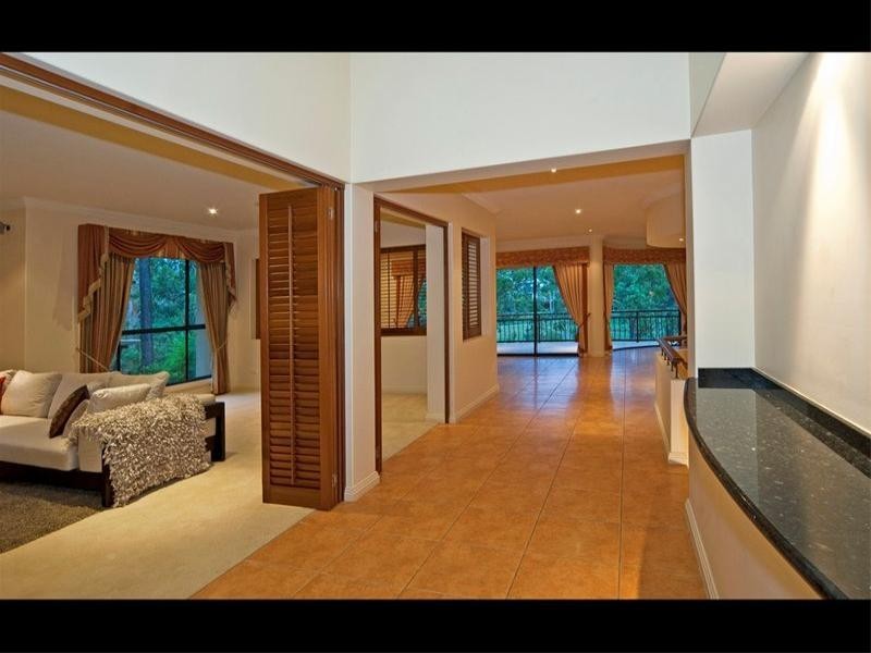 5 Fernbrook Close, Brookwater QLD 4300