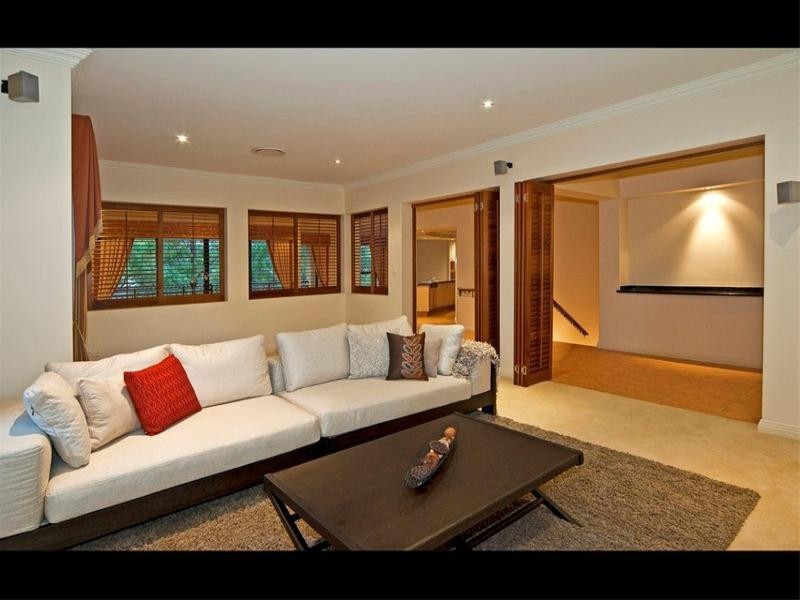 5 Fernbrook Close, Brookwater QLD 4300
