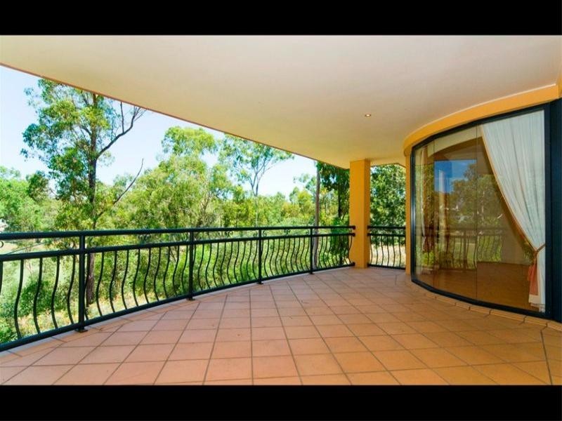 5 Fernbrook Close, Brookwater QLD 4300