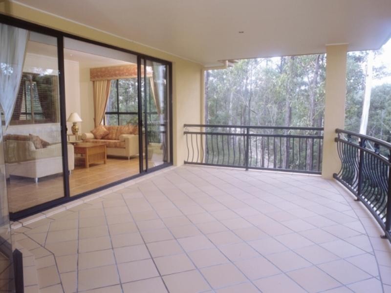 5 Fernbrook Close, Brookwater QLD 4300