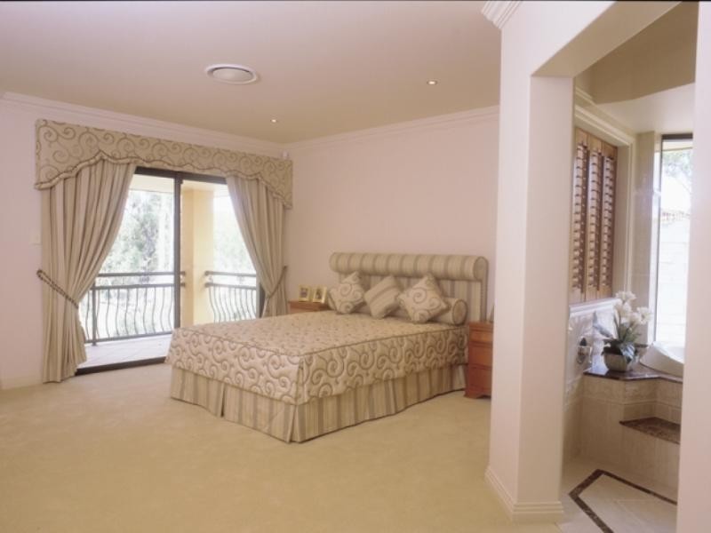 5 Fernbrook Close, Brookwater QLD 4300