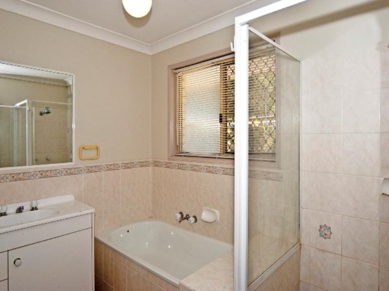 10 Jenkins Court, Goodna QLD 4300