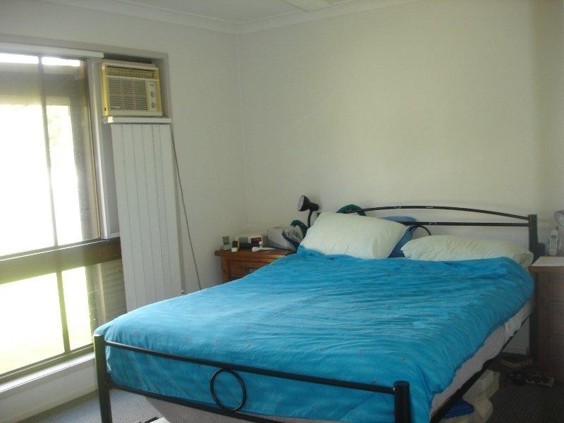 99 Redbank Plains Road, Goodna QLD 4300