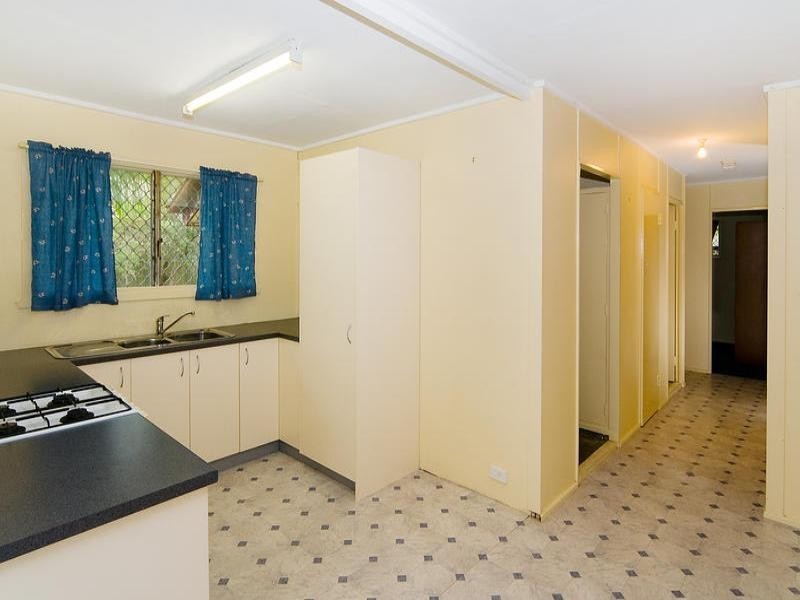 7 Lodge Court, Goodna QLD 4300