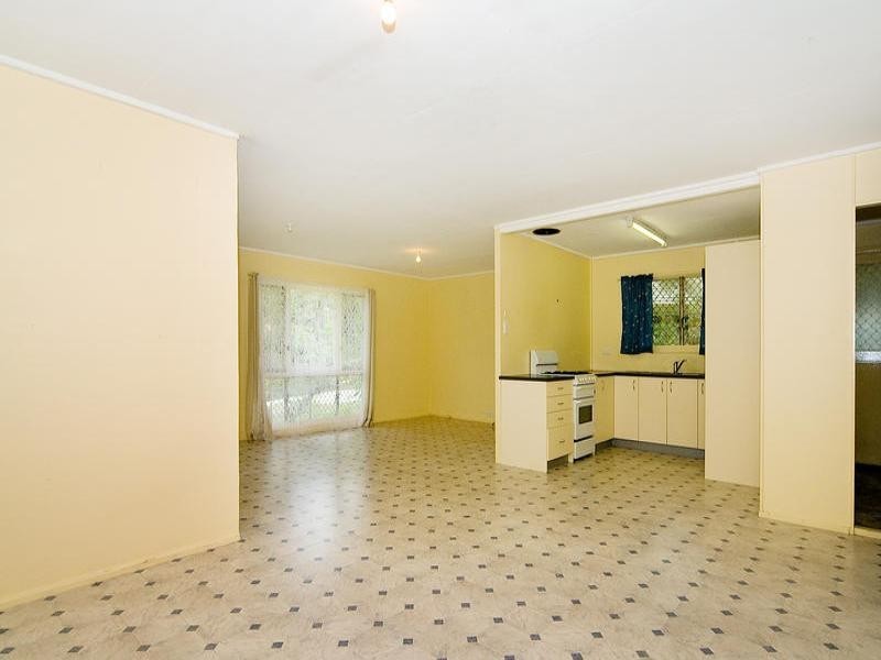 7 Lodge Court, Goodna QLD 4300