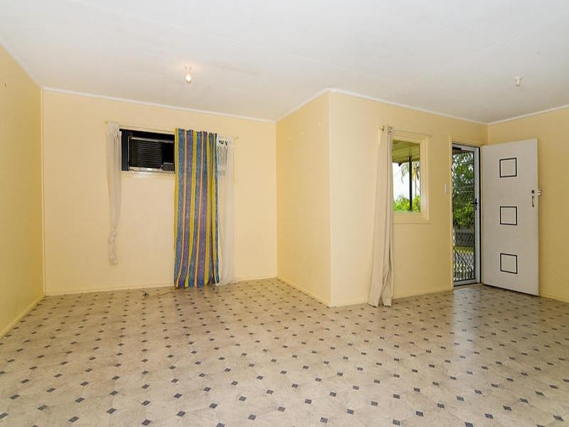 7 Lodge Court, Goodna QLD 4300