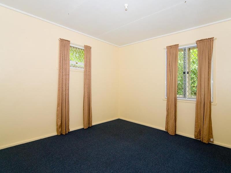7 Lodge Court, Goodna QLD 4300