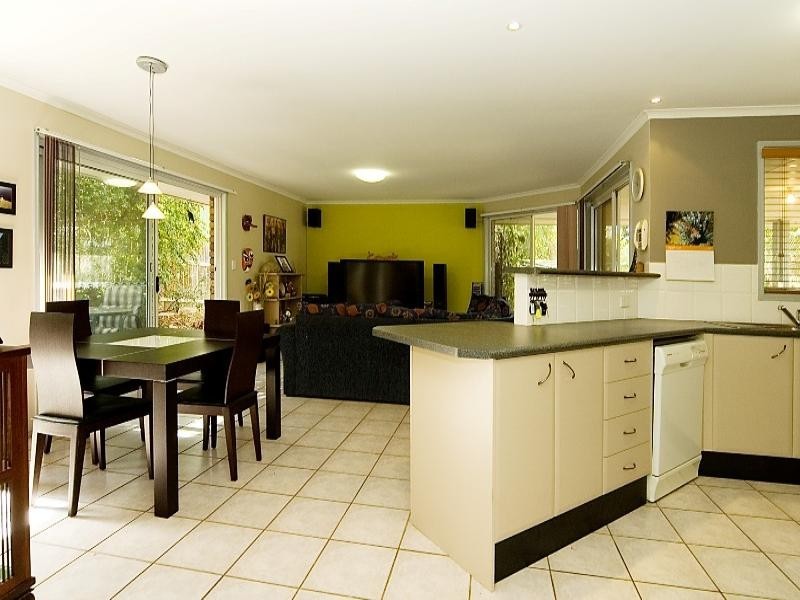 9 McCormack Court, Collingwood Park QLD 4301