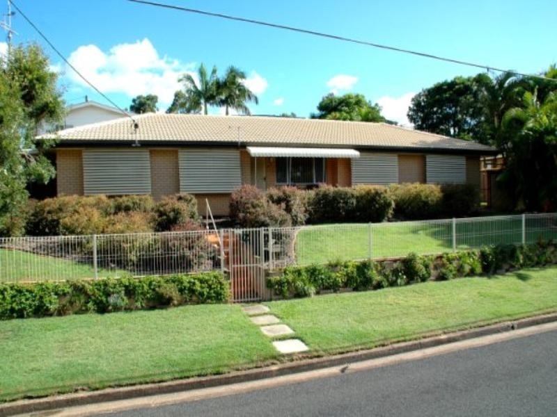2 Stephen Crescent, Goodna QLD 4300