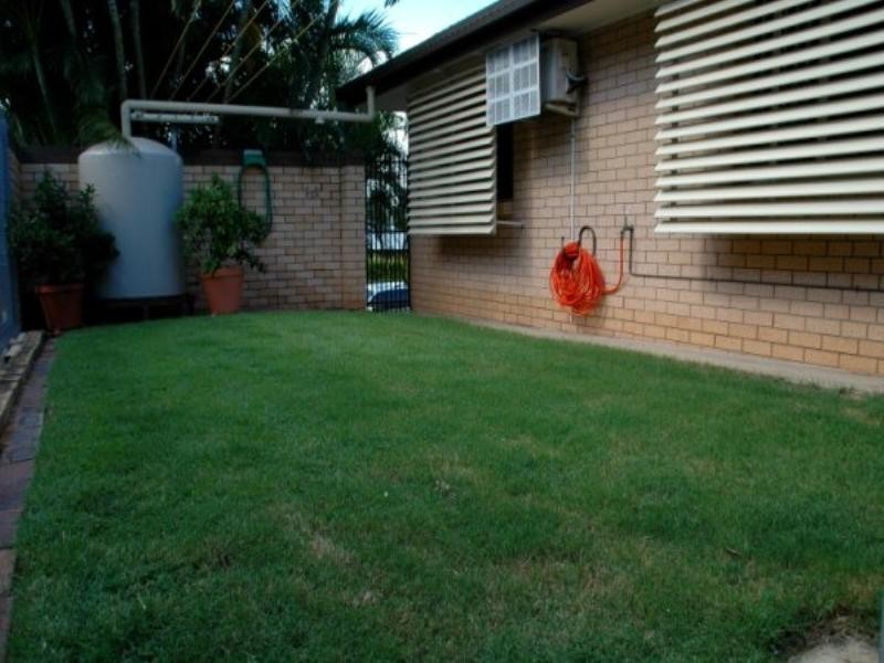2 Stephen Crescent, Goodna QLD 4300
