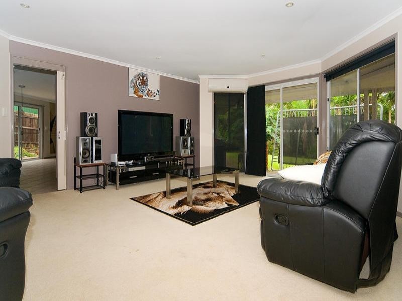 9 McCormack Court, Collingwood Park QLD 4301