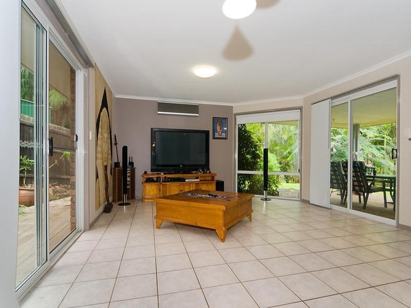 9 McCormack Court, Collingwood Park QLD 4301