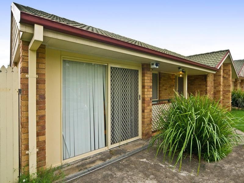 6 SImpson Court, Goodna QLD 4300