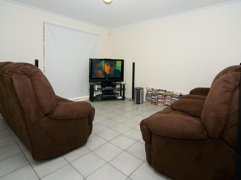 6 SImpson Court, Goodna QLD 4300