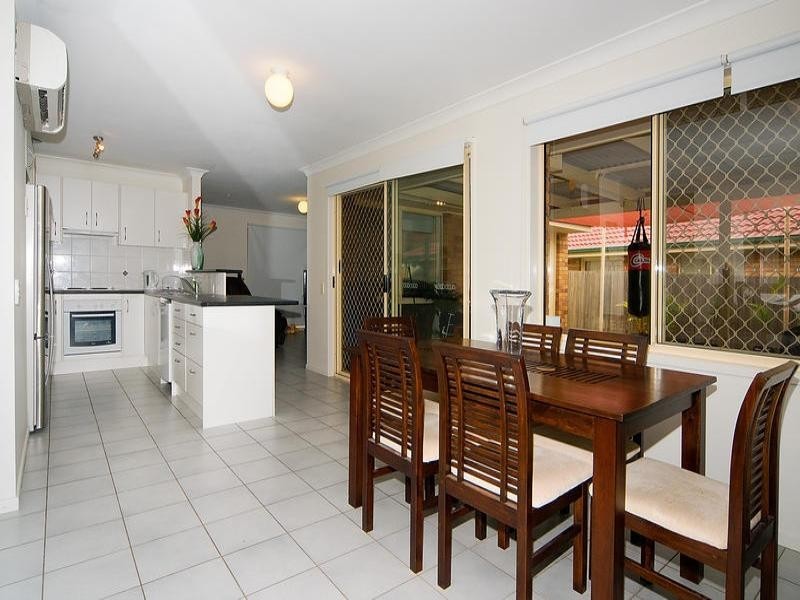 6 SImpson Court, Goodna QLD 4300