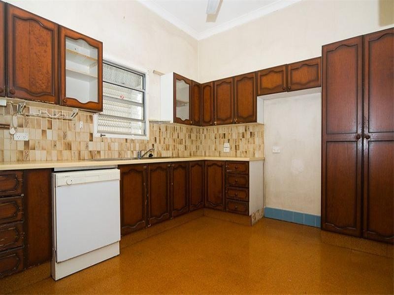 12 New Chum Road, Dinmore QLD 4303