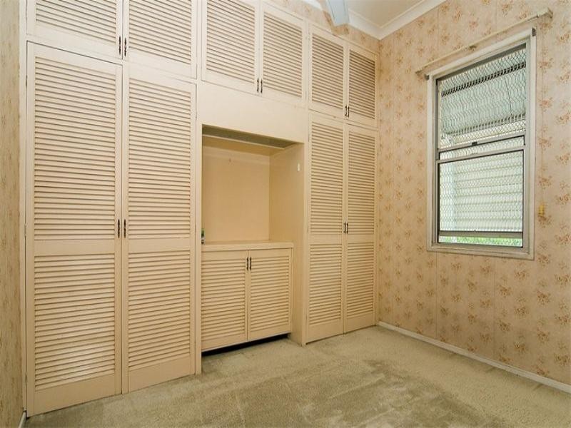 12 New Chum Road, Dinmore QLD 4303