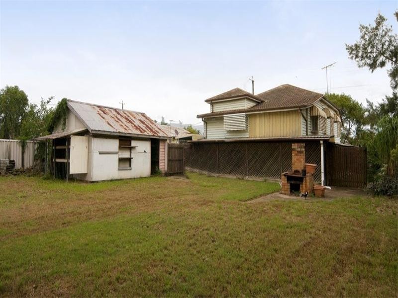 12 New Chum Road, Dinmore QLD 4303