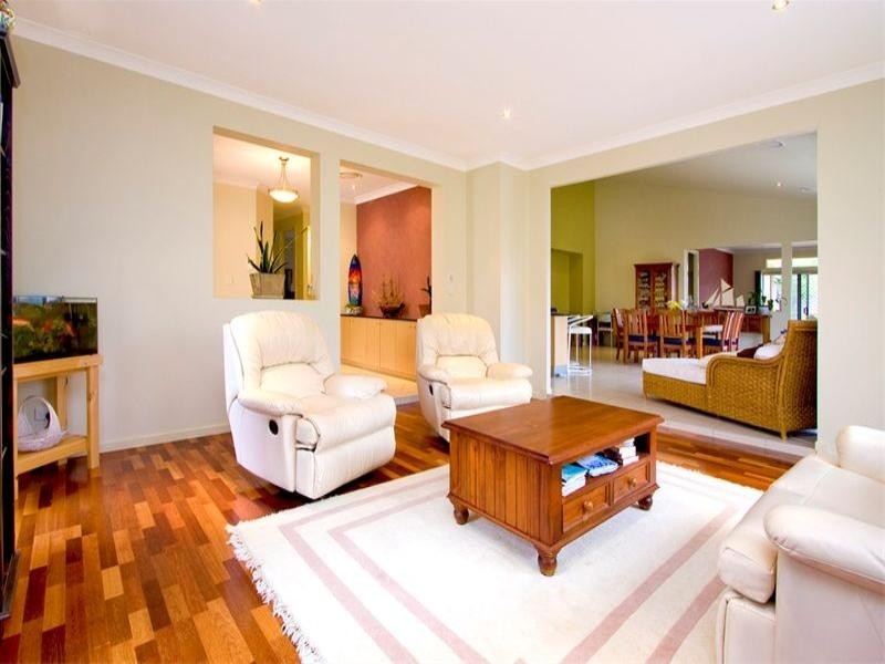 17 Oakview Circuit, Brookwater QLD 4300