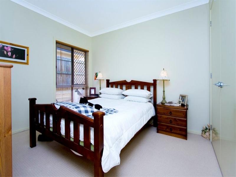 17 Oakview Circuit, Brookwater QLD 4300