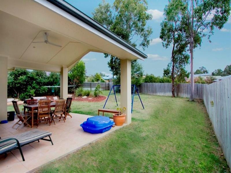 17 Oakview Circuit, Brookwater QLD 4300