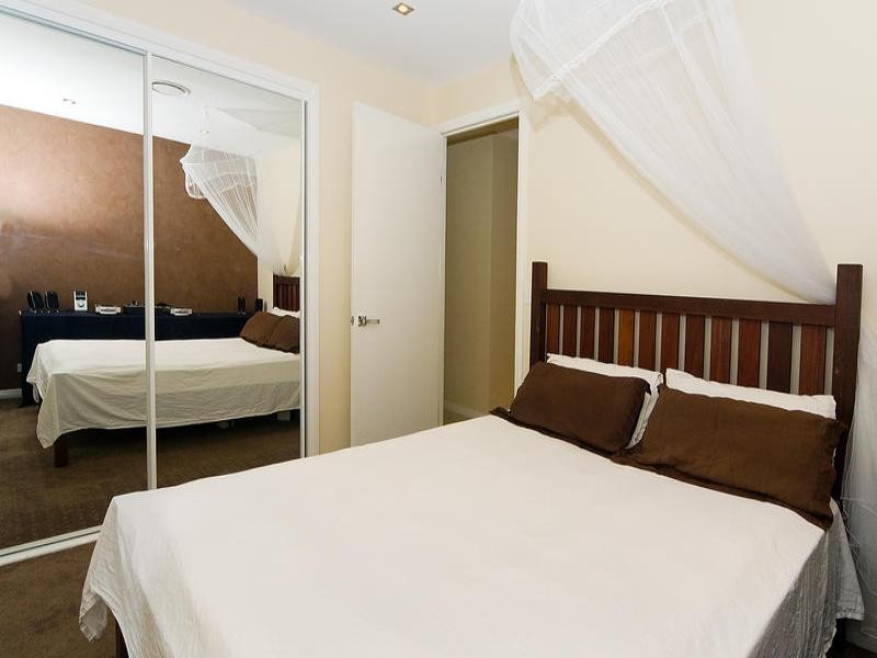 64 Joseph Avenue, Moggill QLD 4070