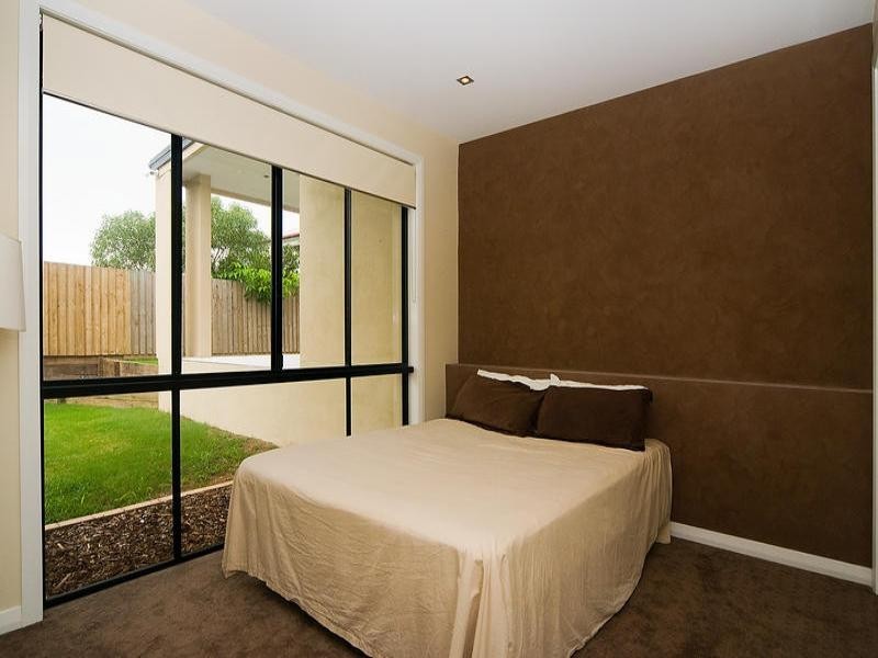 64 Joseph Avenue, Moggill QLD 4070