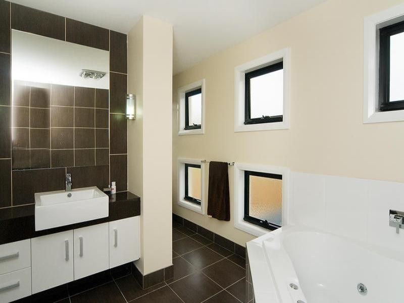 64 Joseph Avenue, Moggill QLD 4070