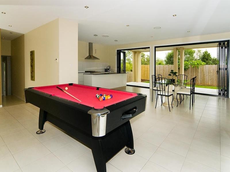 64 Joseph Avenue, Moggill QLD 4070