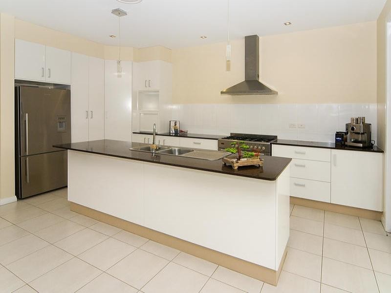 64 Joseph Avenue, Moggill QLD 4070