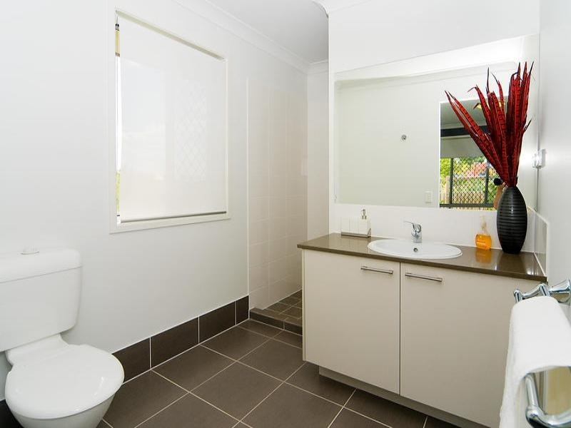 27 Holterman, Redbank Plains QLD 4301