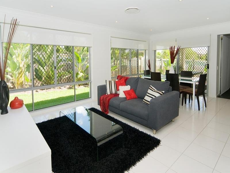 27 Holterman, Redbank Plains QLD 4301