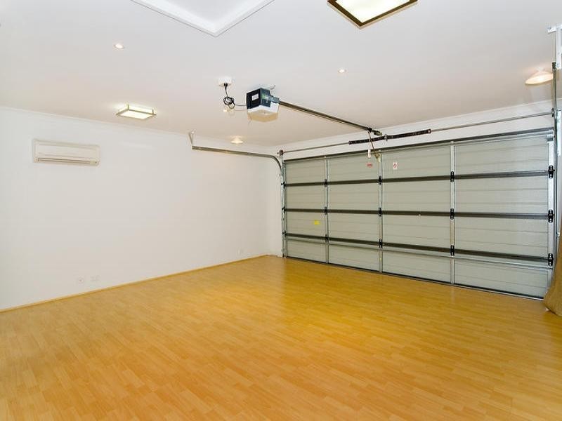 27 Holterman, Redbank Plains QLD 4301