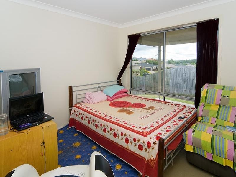 13 De Valera, Collingwood Park QLD 4301