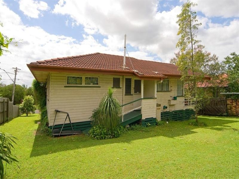 75 Diamond Street, Riverview QLD 4303