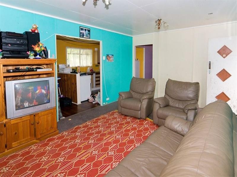 75 Diamond Street, Riverview QLD 4303