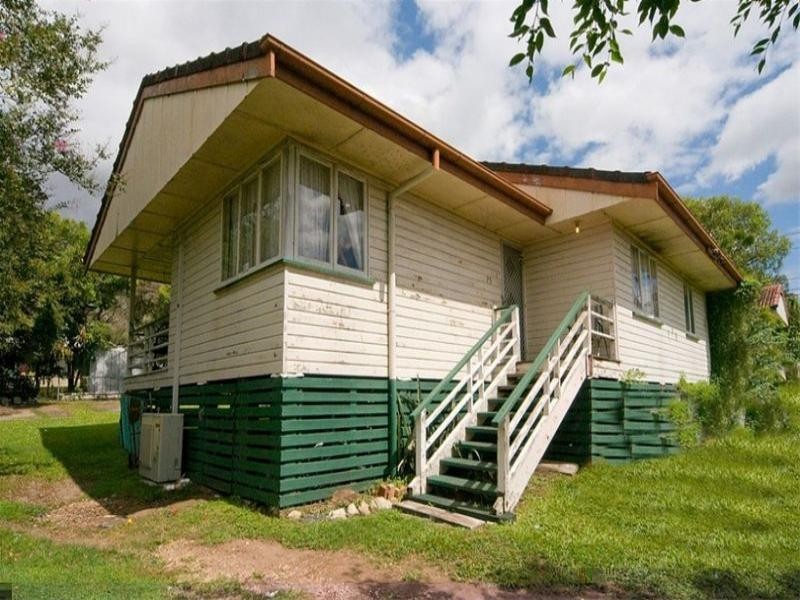 75 Diamond Street, Riverview QLD 4303