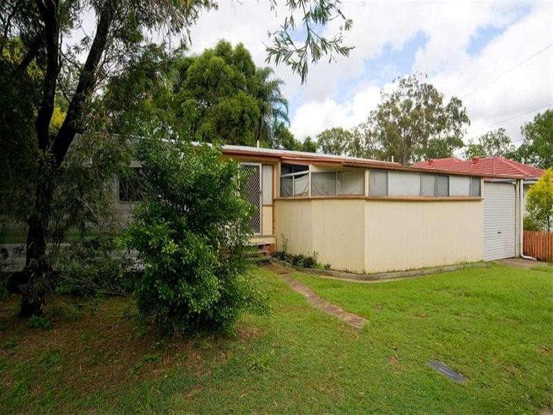 2 Mitchel Street, Riverview QLD 4303