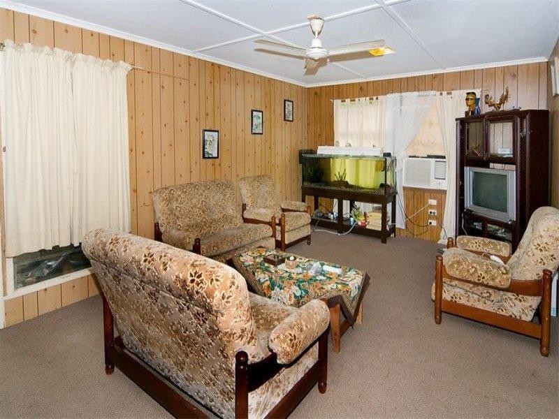 2 Mitchel Street, Riverview QLD 4303