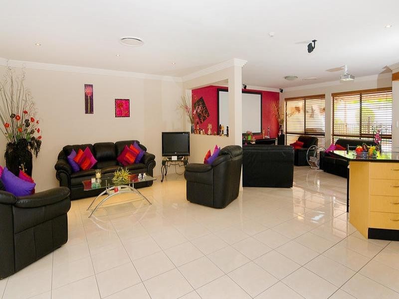 43 Oakview Circuit, Brookwater QLD 4300